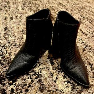 Snake print black ankle boots